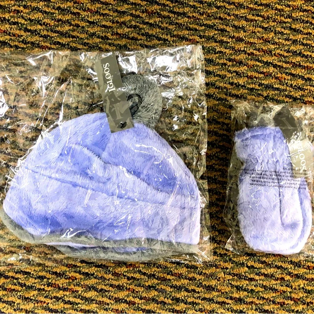 NIP IGLOOS Children’s Lavender Cap and Mittens Gloves Set. Size 2T-4T